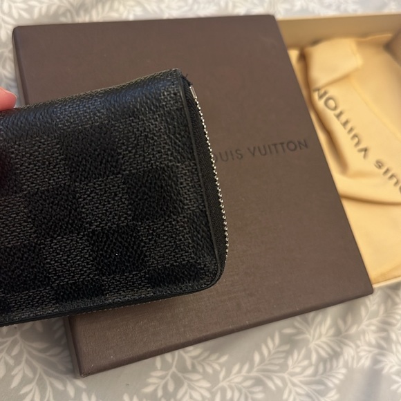 Authentic Louis Vuitton Zippy Coin Purse - Picture 4 of 5